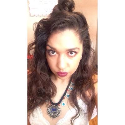 I'm an apparel major at Rhode Island School of Design (RISD) concentrating in cognitive neuroscience & happiness psychology at Brown University. I like glitter.