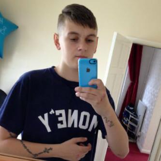 Boxing and football, massive spurs fc fan    05-10-14