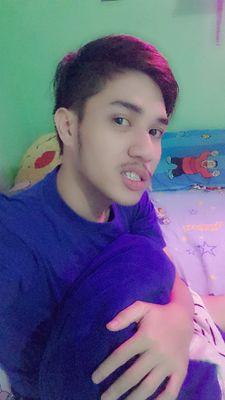 ok.. let's me introduce my self,, my name is evan my pict it's real ,, im 21 years old, im live in malang,, im verz , and last ask me in DM my pin :) thnks :)