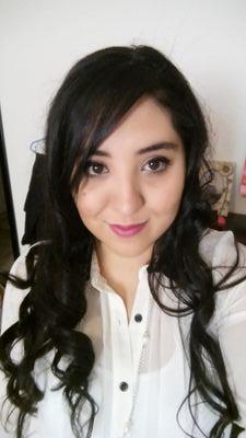 Madahi_Arcega's profile picture. Fácilmente nos dejamos engañar por aquellos que amamos. (Molière)