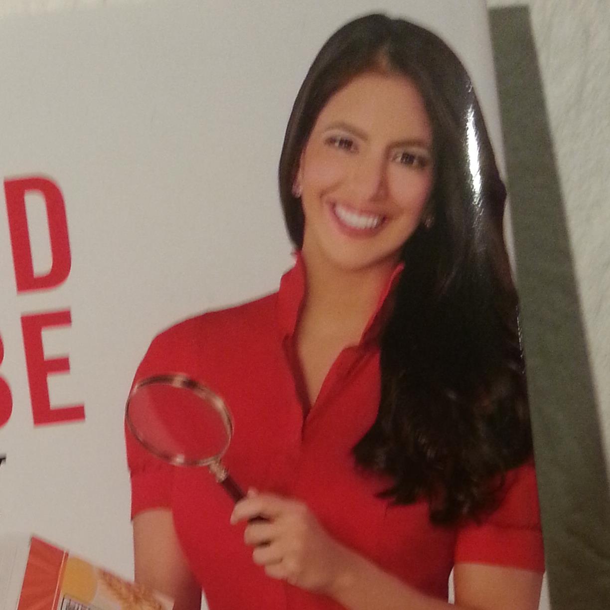 I am not a passionate food activist/writer/speaker not on the trail to investigate what's in you. Parody account & not @thefoodbabe