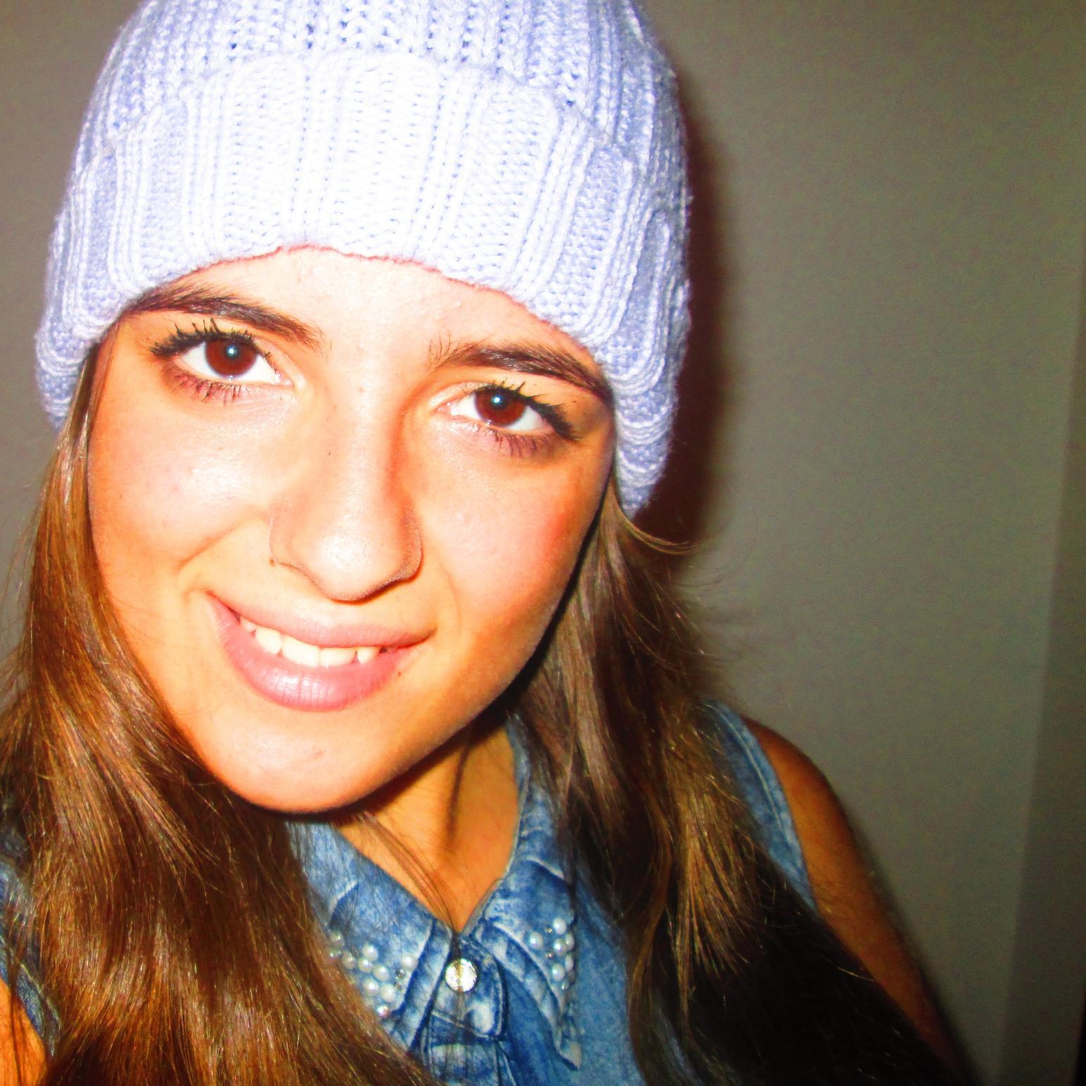 17 anos, muito divertida :)