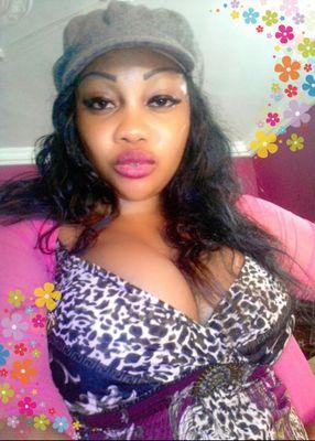 pinkisslove1's profile picture. 