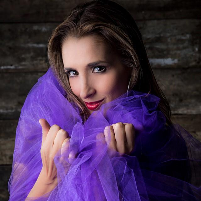 Cuenta Fans de las personas que admiramos a Veronica Rasquin @rasquinv
