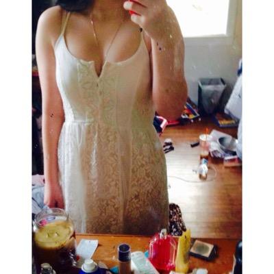 15 • trying to live an all around healthier lifestyle • 5'2 • cheerleader