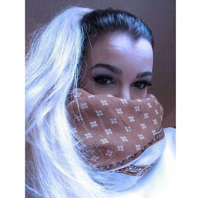 22. Rocío. Componente de Sweet California. «No digas que el cielo es el límite cuando hay huellas en la luna». || Laia✌