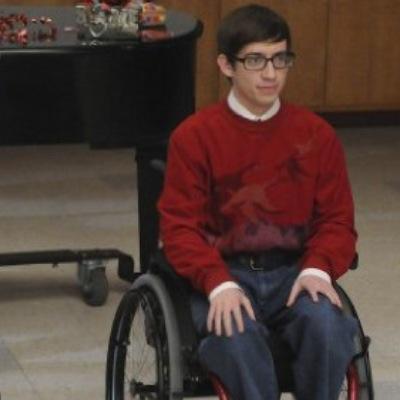 I /wheel/ not give up. That joke would kill at my house.