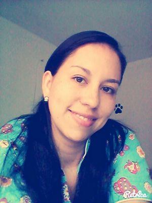 Médico Veterinario y Zootecnista.