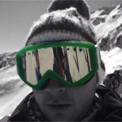 racoonminer's profile picture. Poor mans Dominic Littlewood.