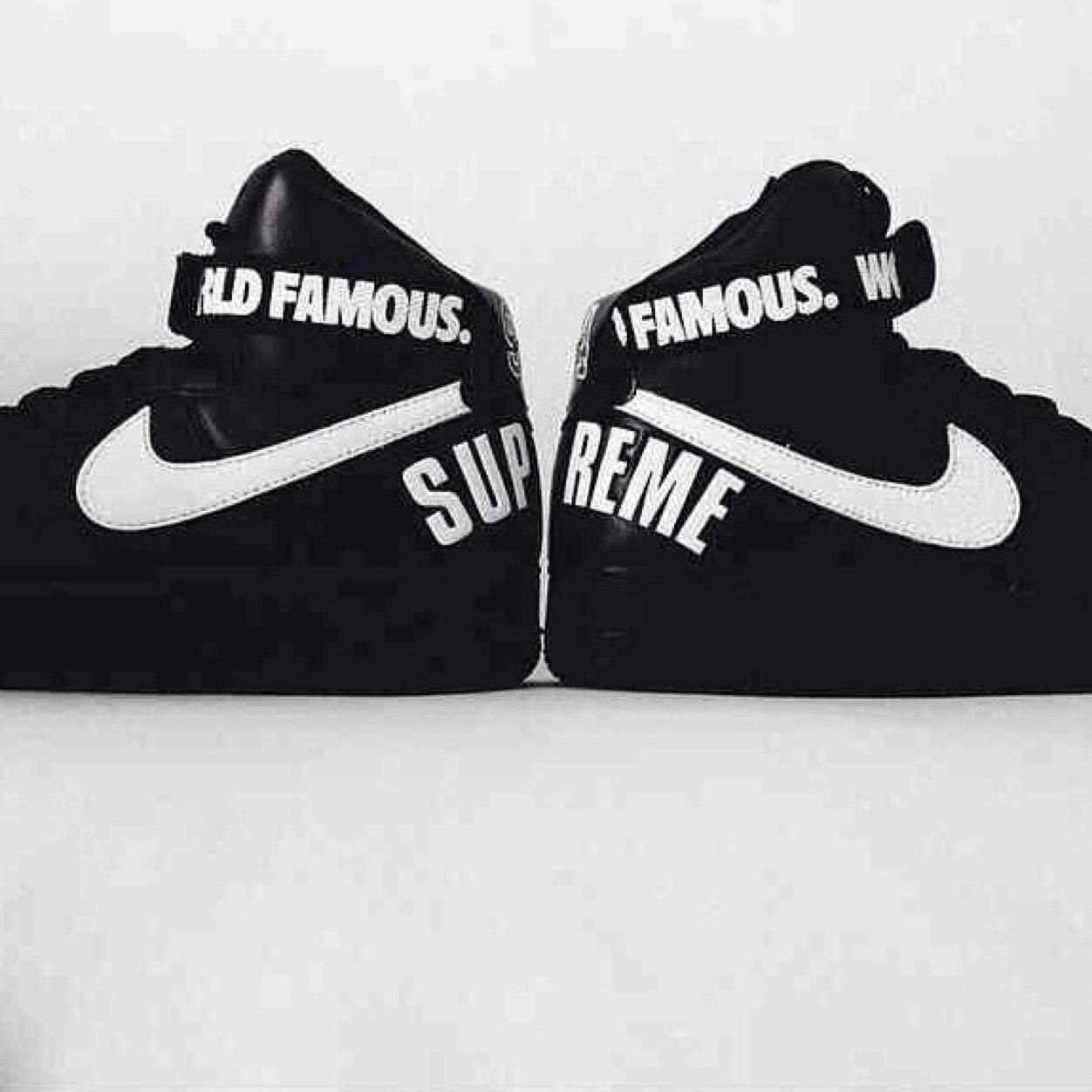 Tweeting pics of the freshest sneakers!