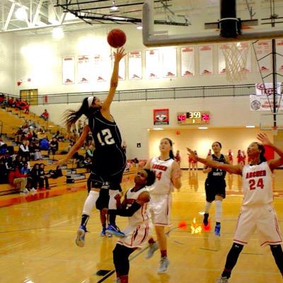 I hoop . Follow my other twitter arielleharvey12