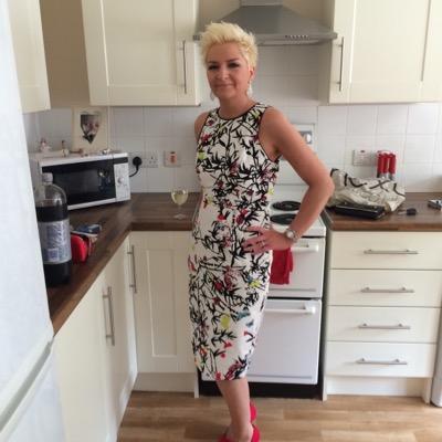 LesleyXYZ's profile picture. I'm just me.....love me or hate me frankly my dear i don't give a damn!