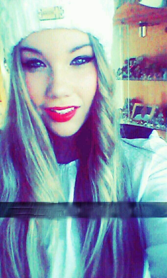 19 years old, music,movies YouTube ♡_♡