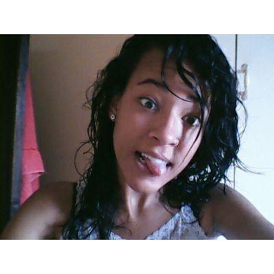 Eu não preciso de muito pra sentir-me capaz, de encontrar a fórmula mágica da paz. / Guimê ❤