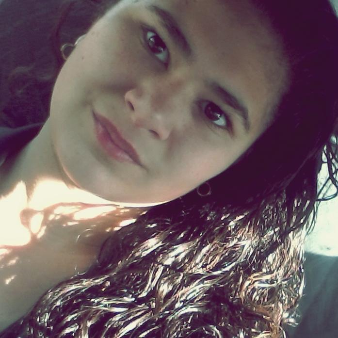 hola soy lumi me apodan ludi mencanta el elado y soooy nueva en twitter