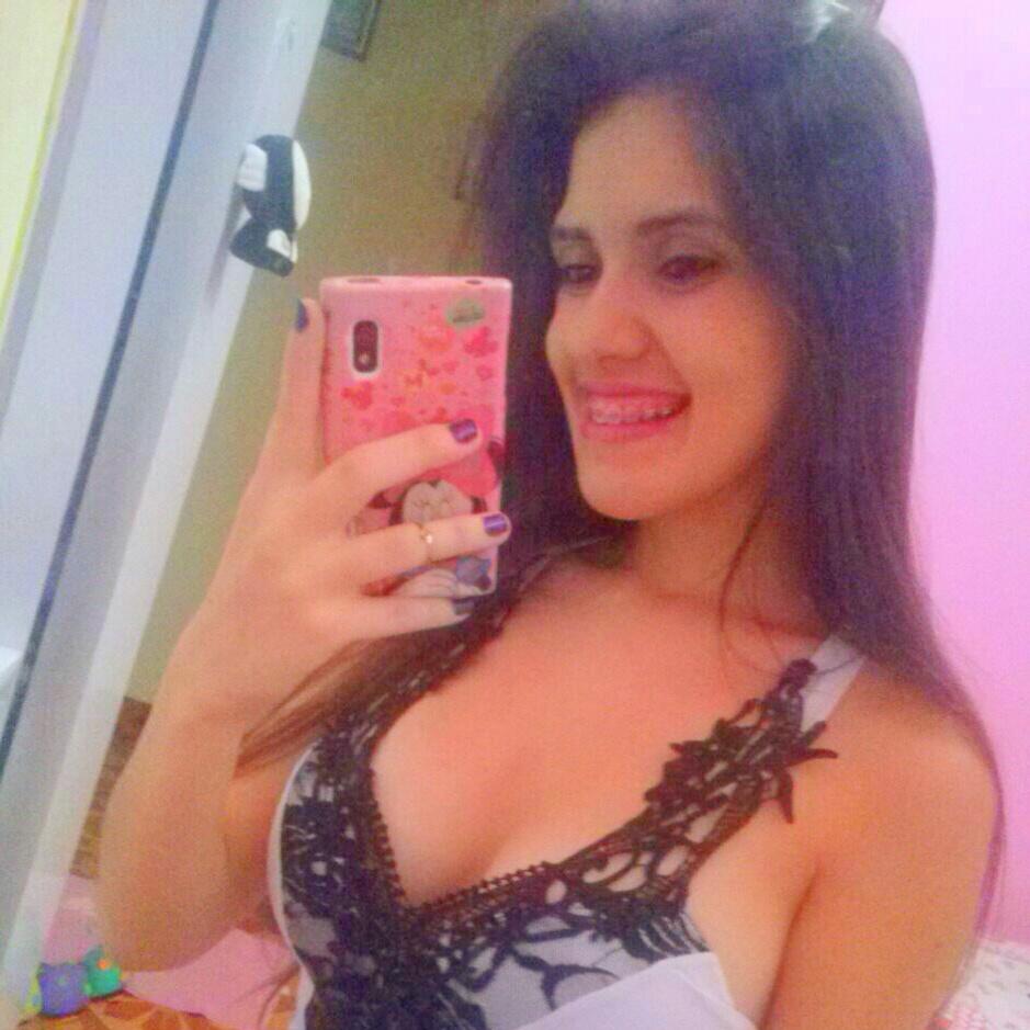 - Derrubo no sorriso quem me derrubou com lagrimas . . !