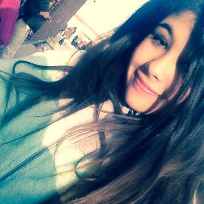 hi I'm jadia I'm a shy artist,a goofy girl,animal lover,and an anime fan I'm also a bronie