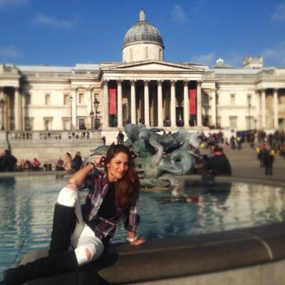 Paulitap86's profile picture. ★35. Caprichosa & soñadora. Amante de la moda y los pequeños detalles. Obsesionada con el brilli-brilli