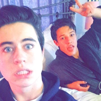 I'm obsessed with Nash and cam 
dm me if you want me to be ative on your page 
ig: nashs.girlfriend