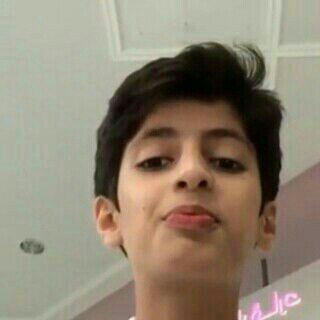 ‏‏مو لازم تفهم كل حاجه ترا النور الزايد يعميك .
