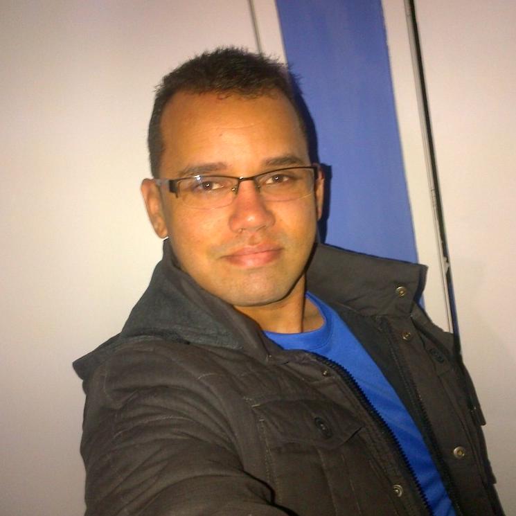 Hijo del Dios altísimo 
soltero
Padre de dos hermosas princesas
