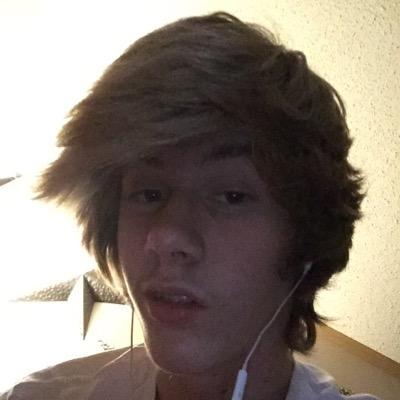 I'm korey, I love deathcore and deathmetal.  \m/
