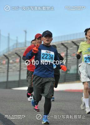 健康の為に走り始めて、今じゃ
どっぷりマラソンにハマった60才のオヤジランナー🏃です😁👍