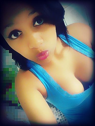 Me apaixono muito fácil..to tentano  não me apaixona por vc *--*...
