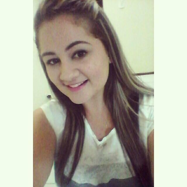 Acredite. Lute. Conquiste. Deseje. Espere. Alcance. Invada. Seja tudo aquilo que quiser ser, mas acima de tudo, seja você mesmo ;*
