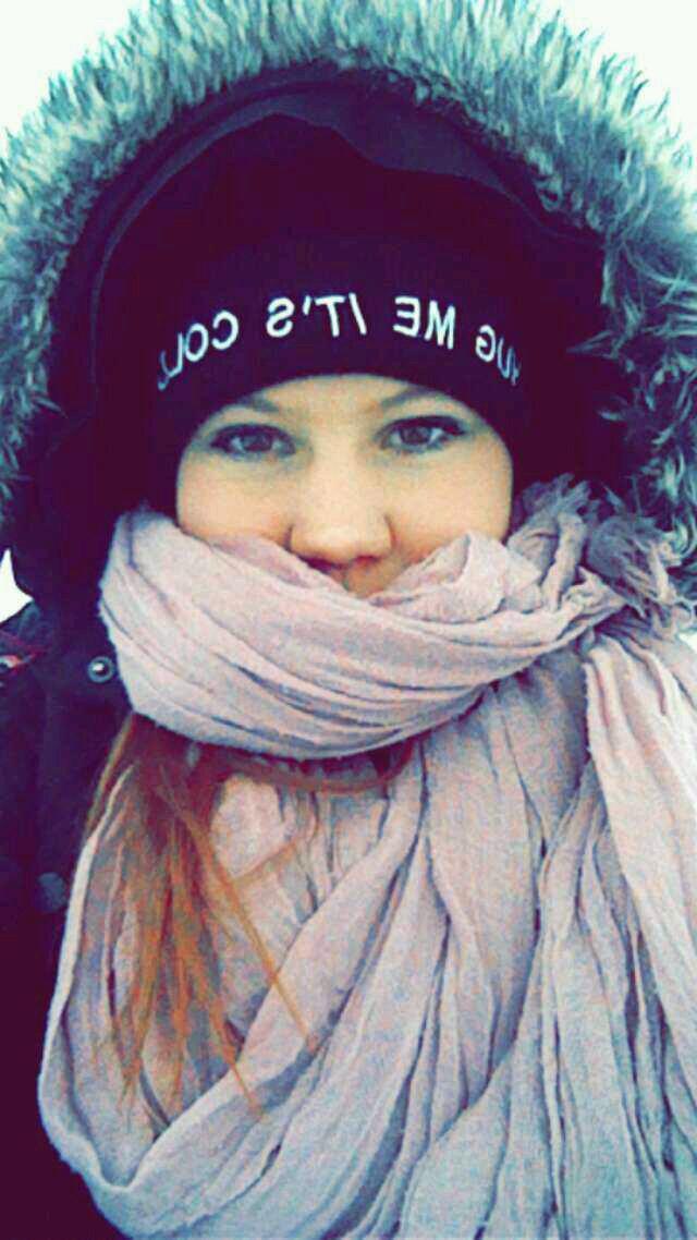 Dutch - Canadian girl. 18 years old. (06-96) like party's alot, horse, music, adventure, friends, You only live ones. !