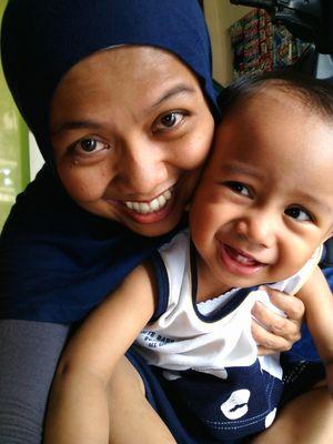 Menjadi seorang istri dan ibu adalah sebuah hal besar.