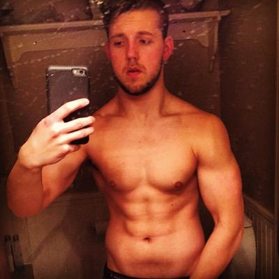A college student training for a body bulding show! Giving tips and strategies to become more lean, bulk up, and be the best possible you!