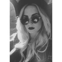 sad (@deeplybruised) 's Twitter Profile