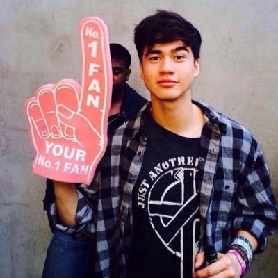 for group, solo and regular dms to 5/4 5sos, dms to liam + more follow @trueIoves