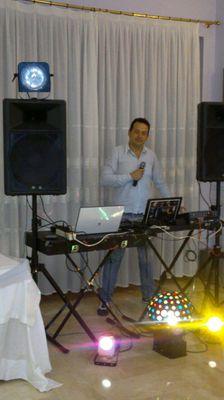 STAFF DJ LUCA EVENTI ANIMAZIONE X LE Vostre festa puro divertimento musica anni 70 80 90 / fino ad arrivare house alle ultime