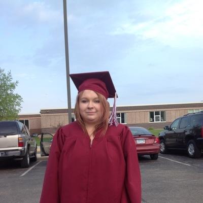 hi my is chelsy im 20 yrs old i work at a college its a job not the best but its good for now. 
i love to paint color and draw i love spending time with my dog