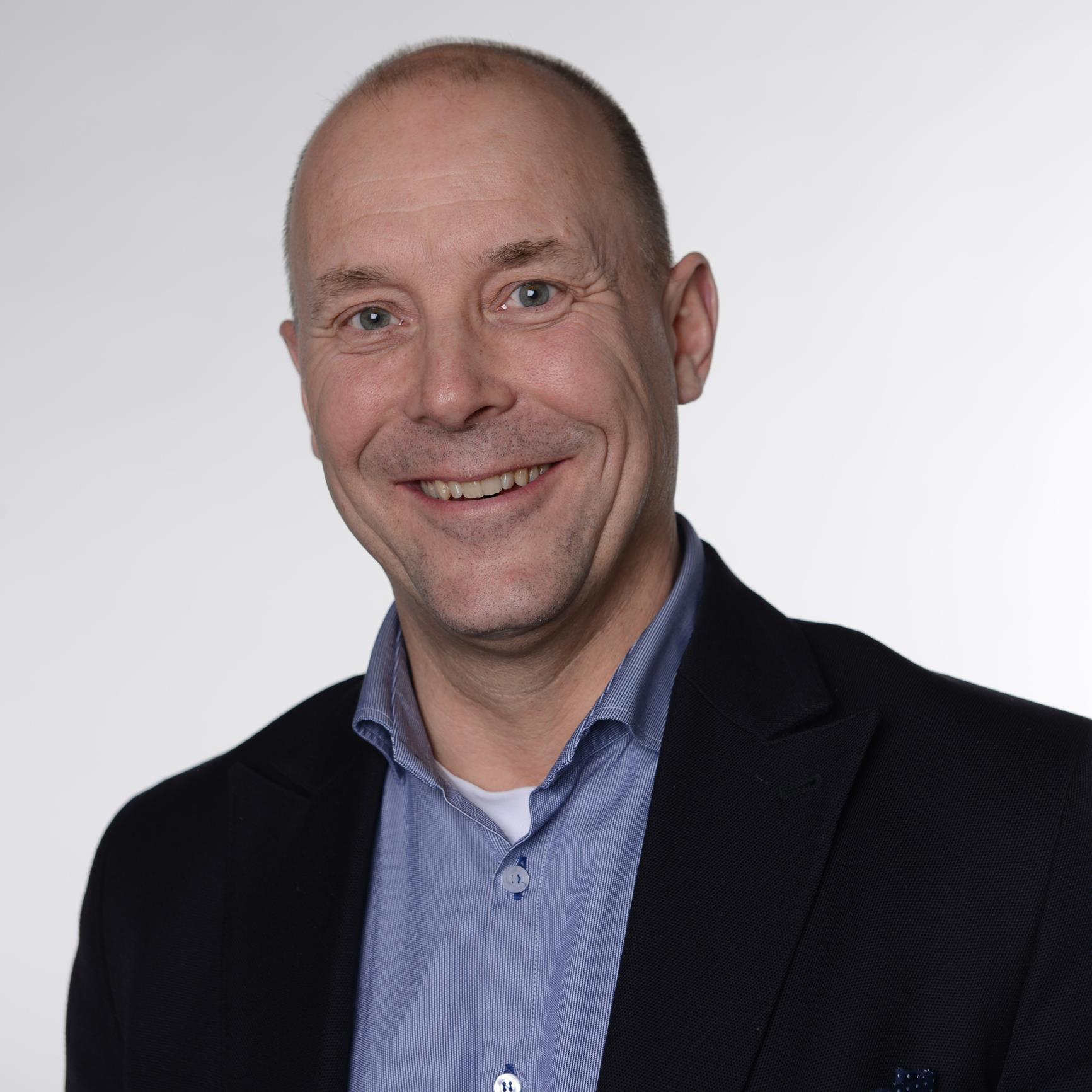 For ever enthusiastic and smiling working with SAP. However, these tweets are my personal
