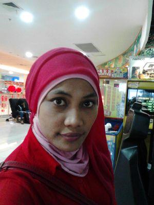 selvinalavitri1's profile picture. 