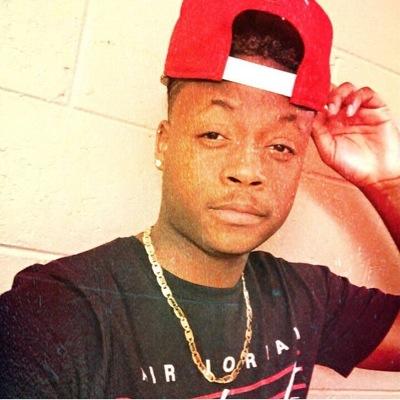 Derrez L, Tyree , D. Tyree , Monessen High School Junior ! RB & DE ! Football , Basketball , & Track & Field #GreyHounds #360 #Single #HunnitBandClan