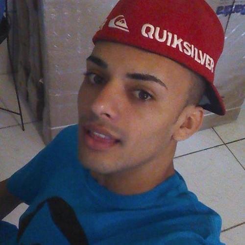 Fora lindu e bunitu, trato as mina num mo respeitu e sempre na humildadi ta lgd q noiz e foda então e isso ai e noiz q ta e o gato voa e a pomba siska