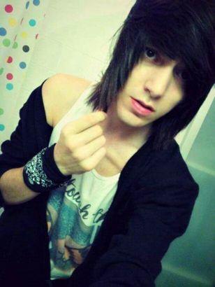 This is drake and he is the most adorable person alive. He is mine but he is taken BY ME don't hurt him or touch him love you drake ~ Andrea
