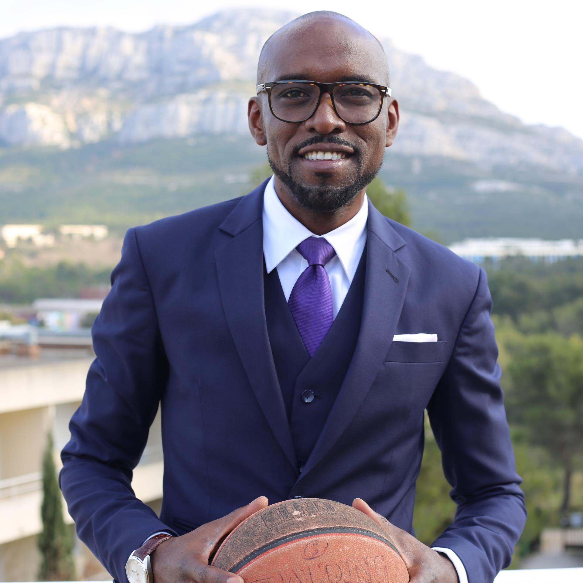 Living life to the fullest • Amateur of Global #Sport #Business #Marketing by choice • #Entertainment • Mass Event Management • International Business • Clutch