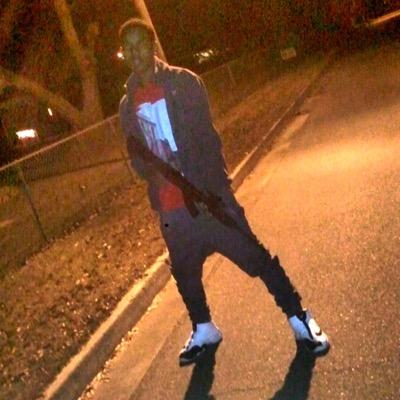 BMG : Shake back from ever lil L if you ain't abt the I ain't try hear you so keep shut or W$4L add me on snapchat @xannycain