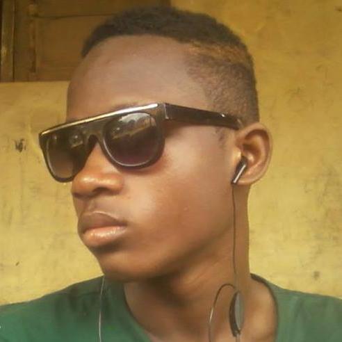 black_karon1's profile picture. j'te reconnais si l'crime tu l'commet 
reconnais jamais les accusations d'vant les keufs même la gueule pété vue du 3930