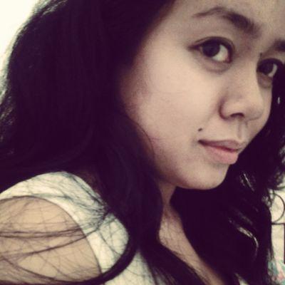 Selampai Mirah is in iban words of Selendang Merah. | 3rd twitter acc | insta: Selampai_Mirah | nick name»Rarai | 90's |