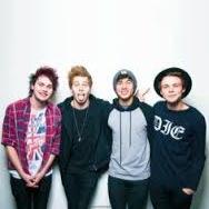 THIS IS A FREE FOLLOW, NOW PLEASE GO FOLLOW @Weirdo_Aussies AND SHE WILL FOLLOW YOU BACK