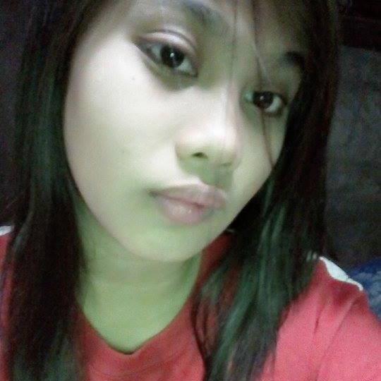 FOLLOWS YOU ^.^♥.♥ Khimbeyy =)