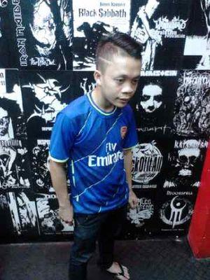 metz_97's profile picture. . VOCALIST . INDIE BAND . CHEF . AND LOVE COFFE :)