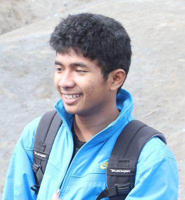 Finalist GSEA 2013 | Chairman of @uakiub | Komnas 3 FULDKT Indonesia | CEO http://t.co/sFl1zhgwXY | Internet Marketer | Author of Muda dan Berbahaya