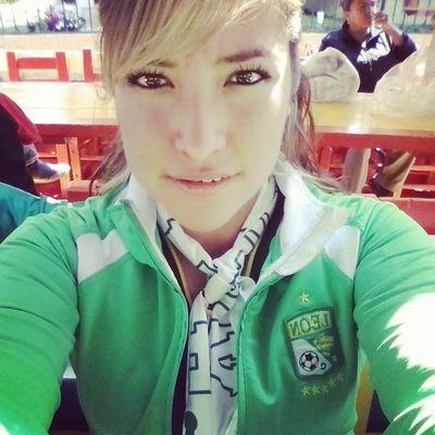 Aficionada A León De 3 Bachata &'& Banda :)